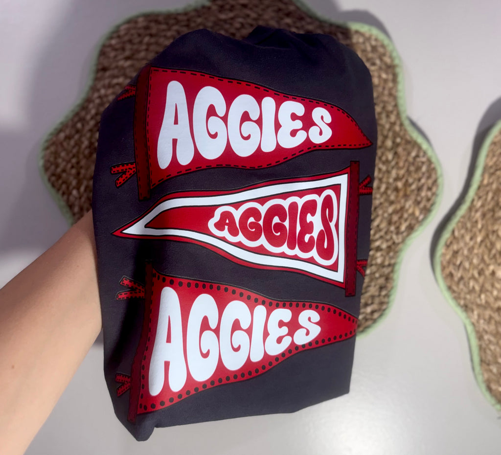 Stacked mascot pennant